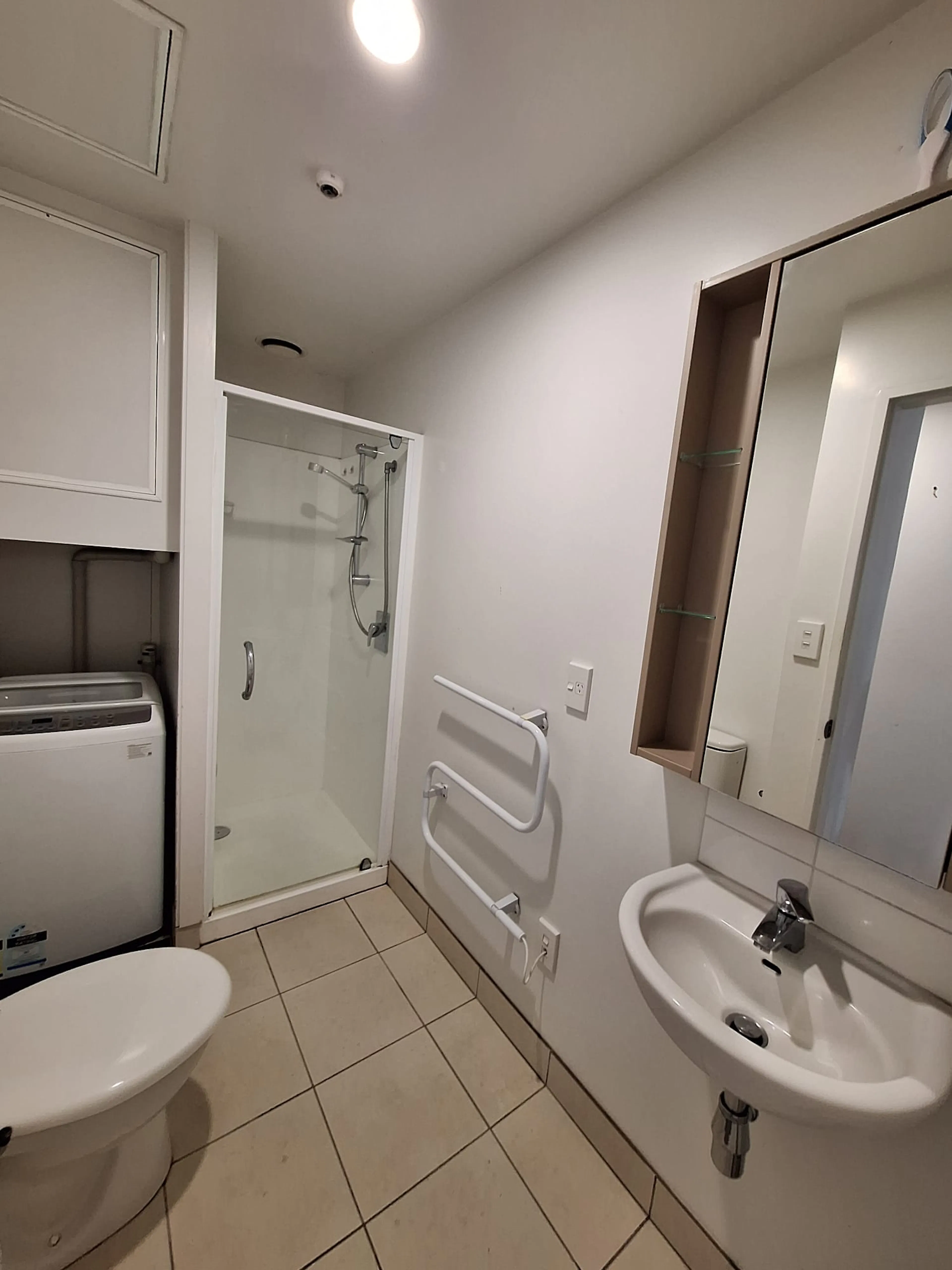 Room 1 (Bed 3, Bath 2) BATHROOM 3