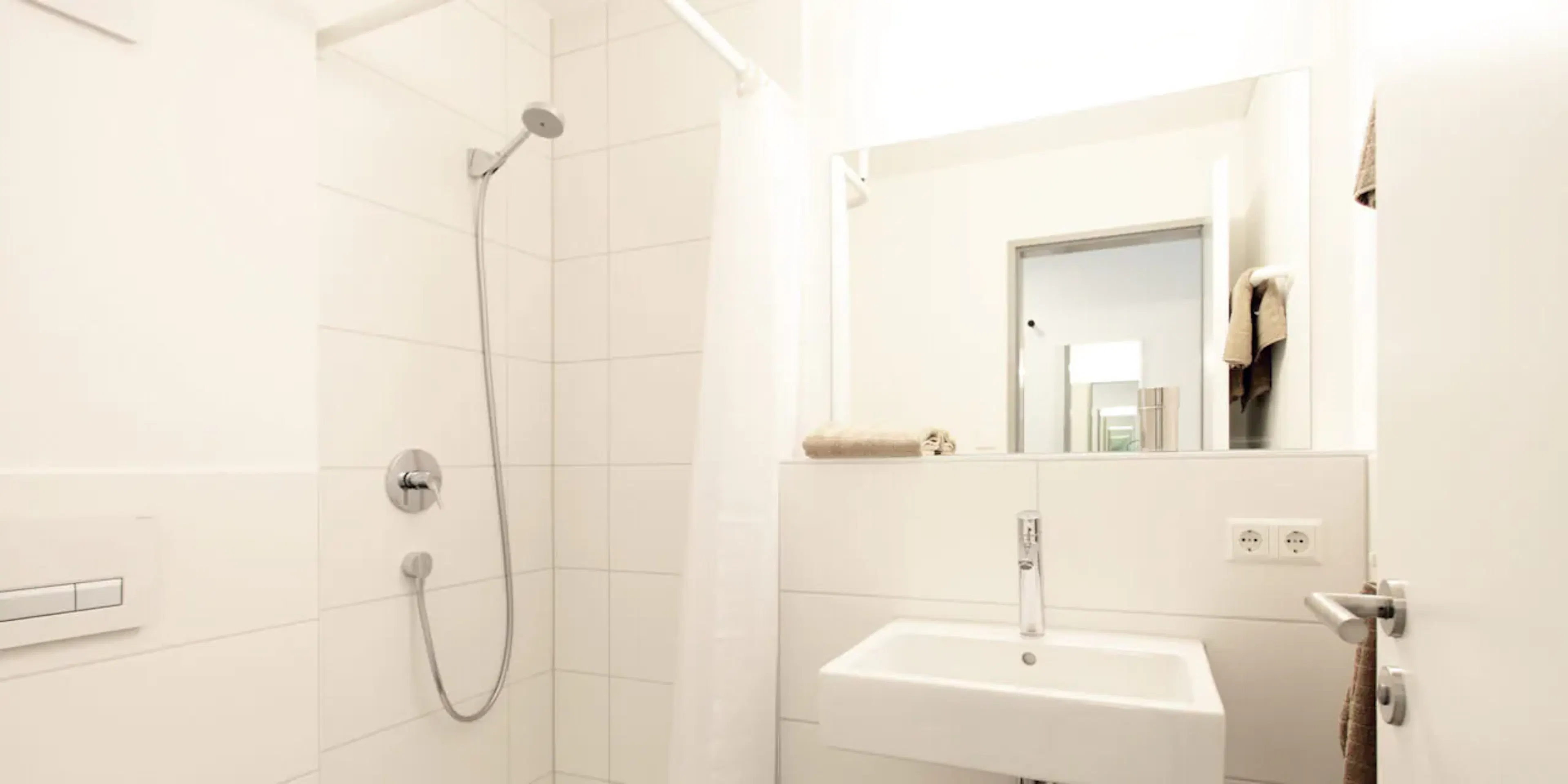 Comfort Study A BATHROOM 1