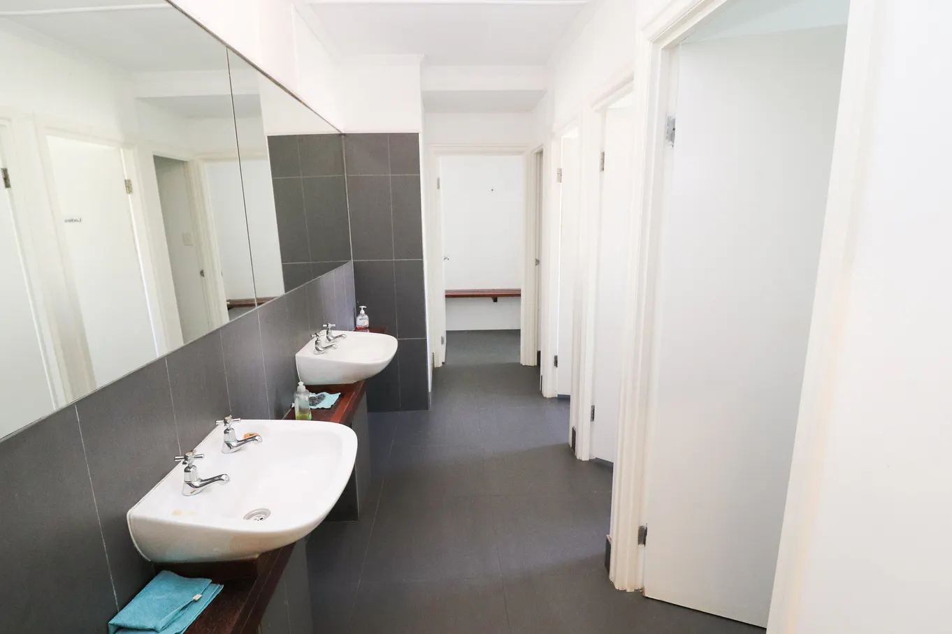 Studio Room BATHROOM 4
