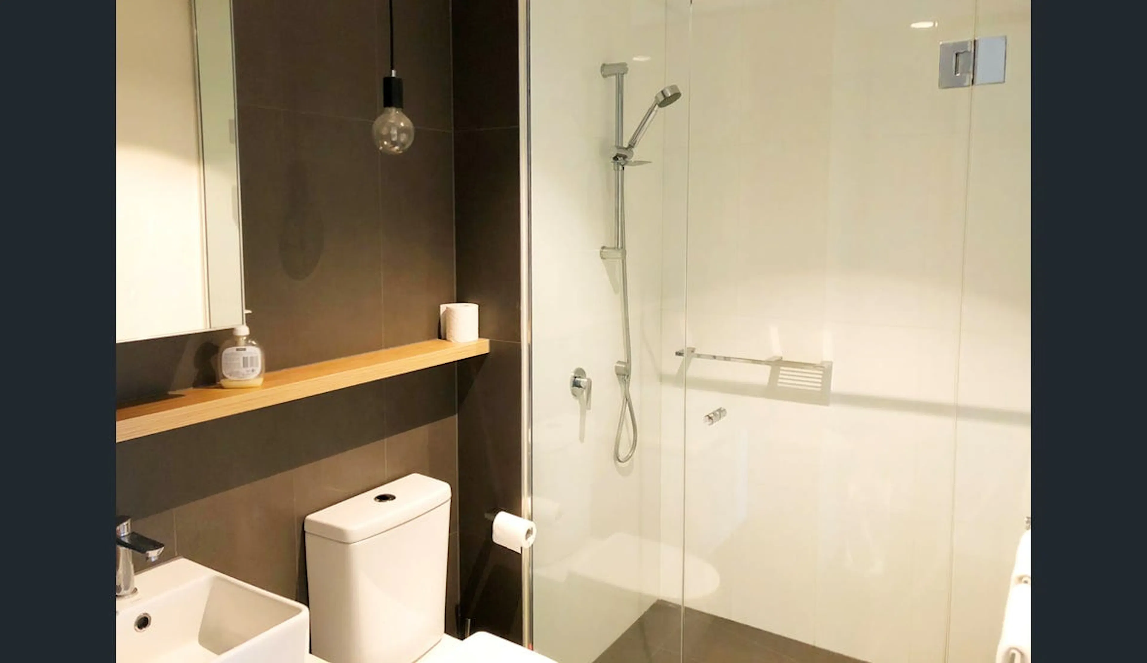 2 Bedroom Apartment BATHROOM 3