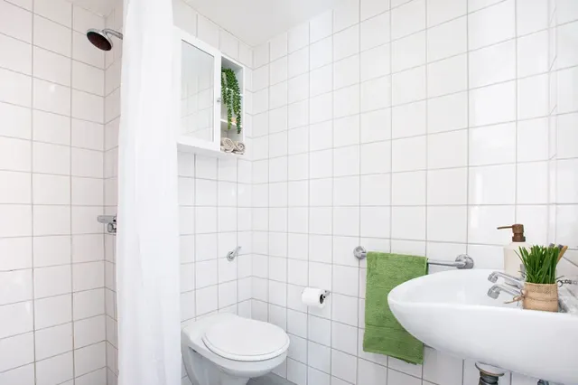 Ensuite Large High Double