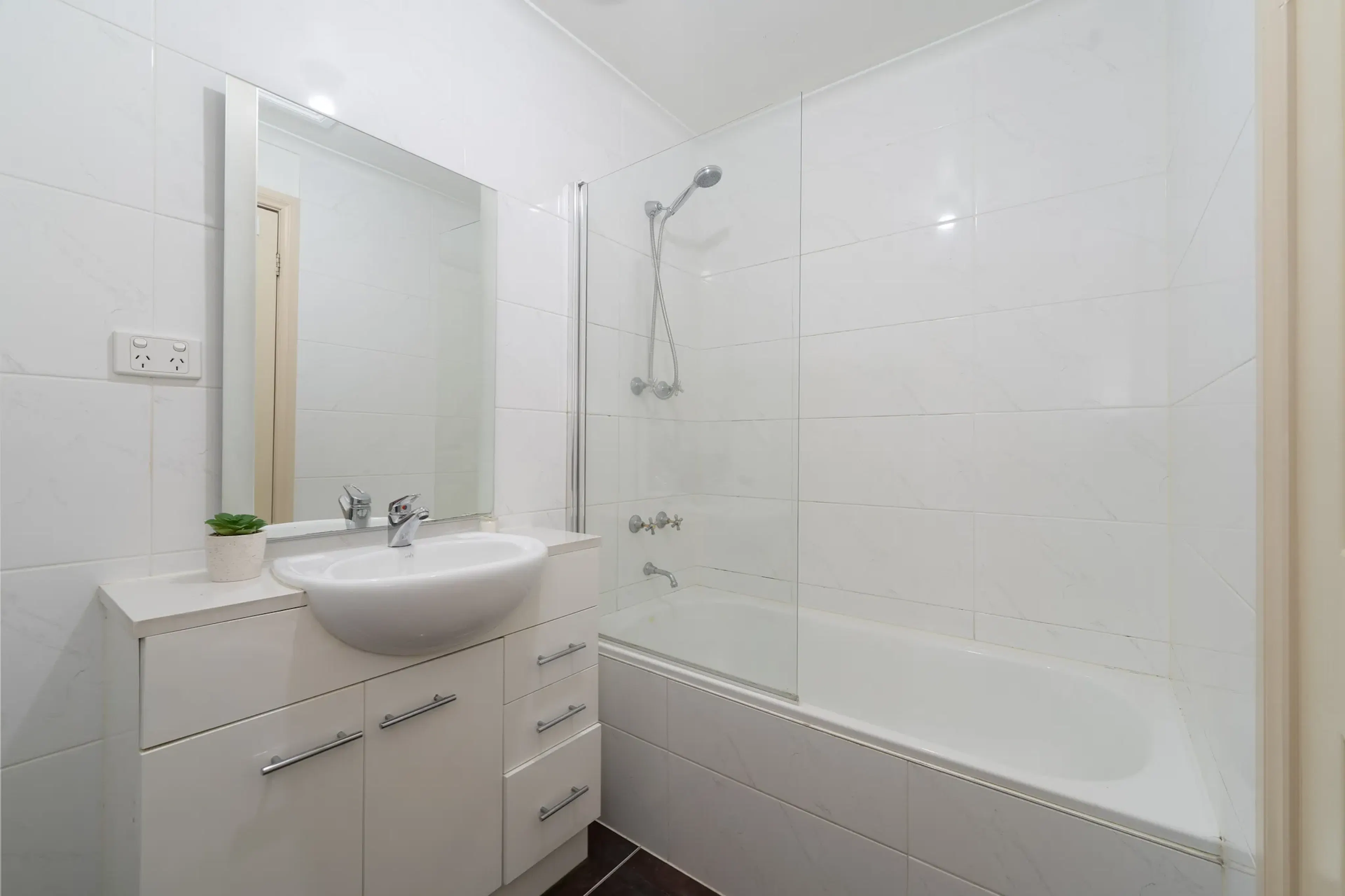 Room 1 (Non - Ensuite) BATHROOM 4