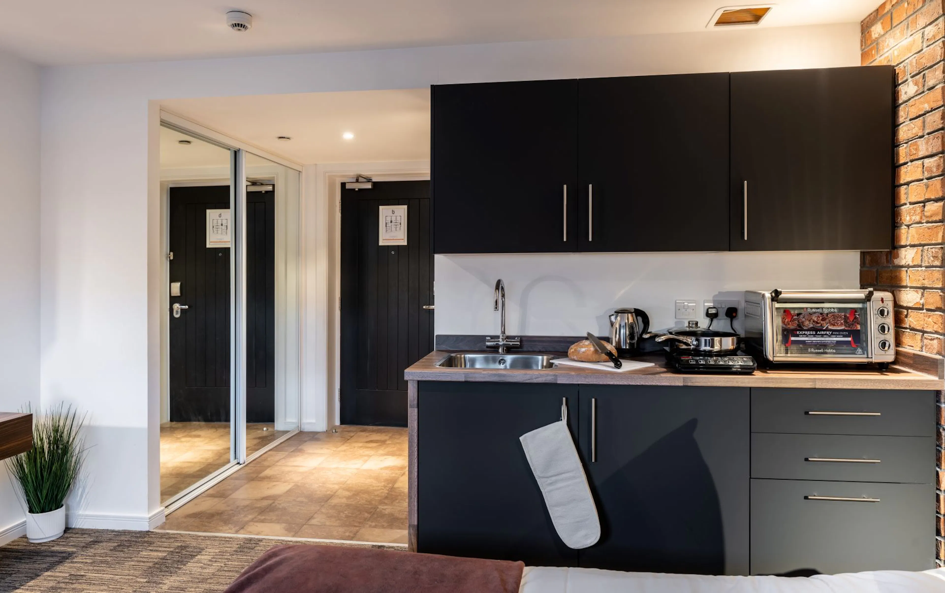 Silver Studio KITCHEN 2