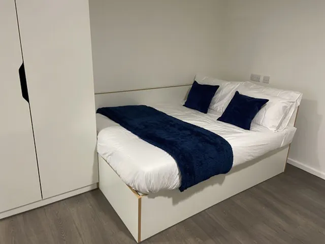 Studio-Platinum room image 2