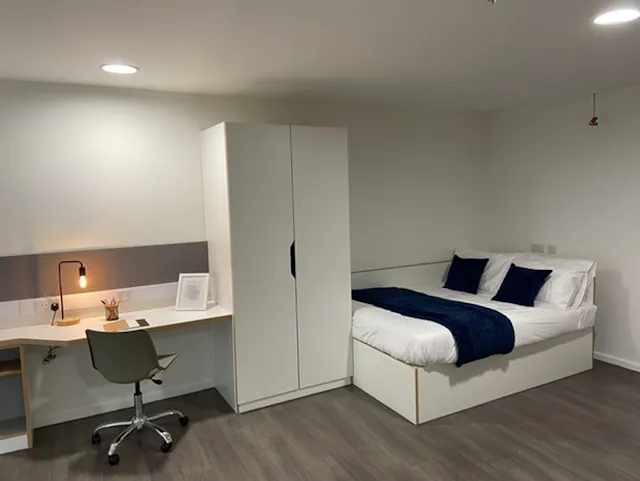 Studio-Platinum room image 1