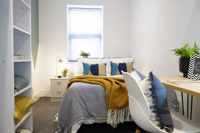5 Bed Apartment room image 1