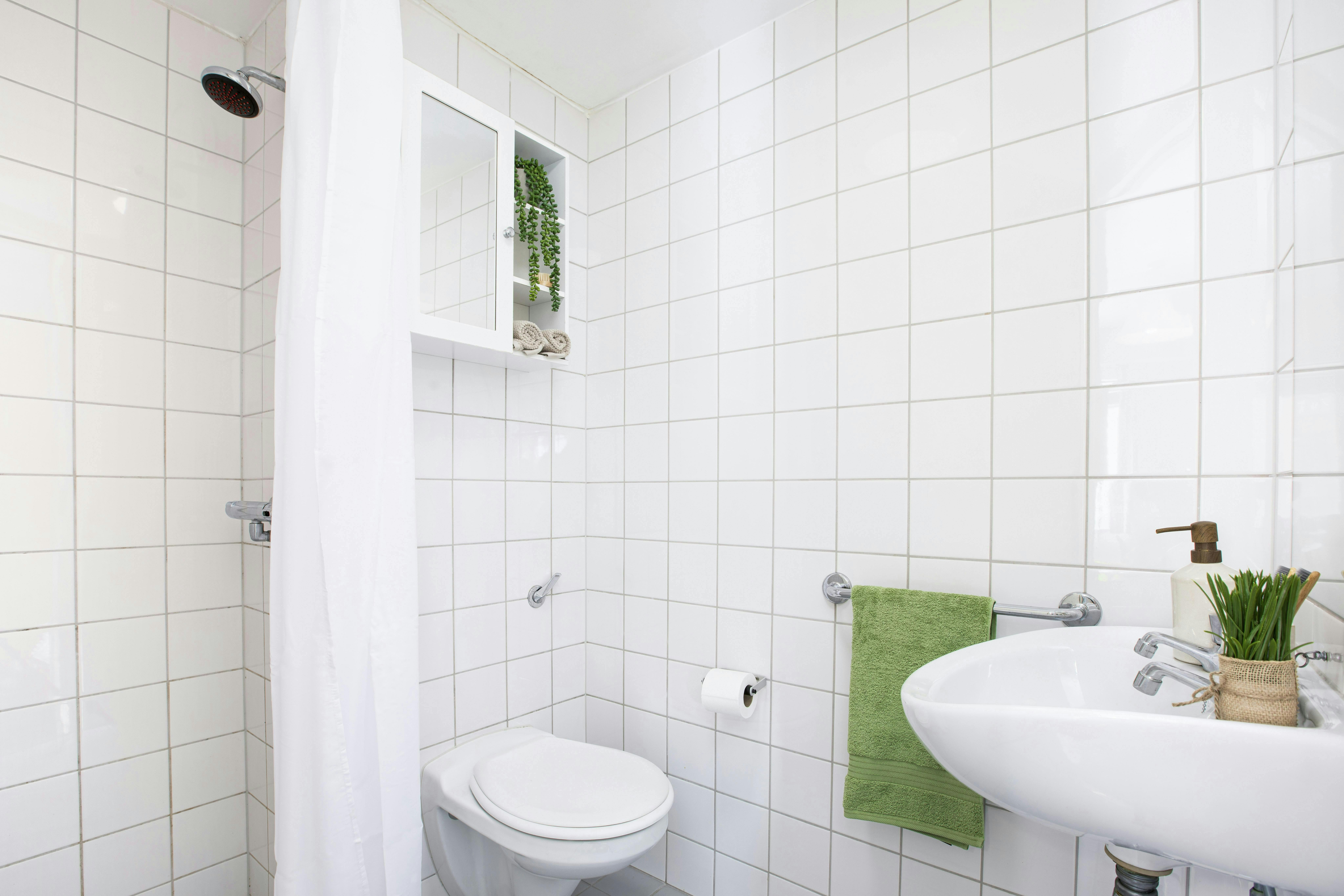 Ensuite Medium Standard Double