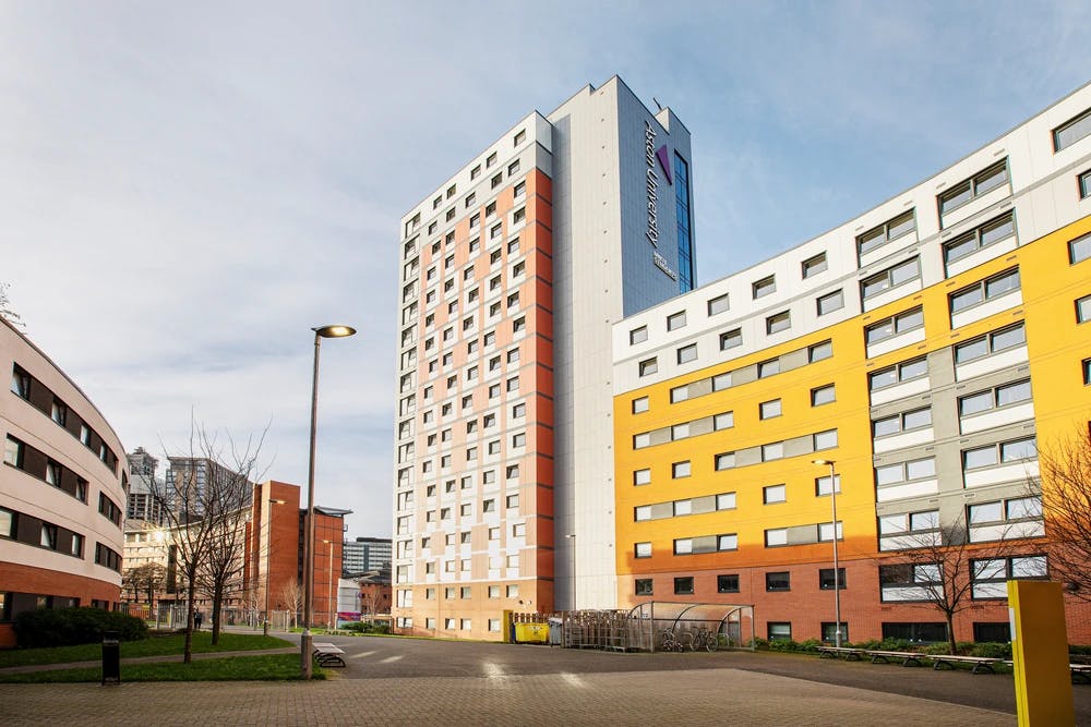 BUILDING