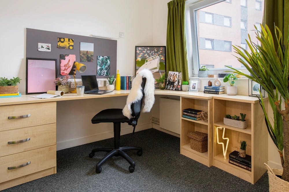 Accessible En-Suite, Premium Range 2
