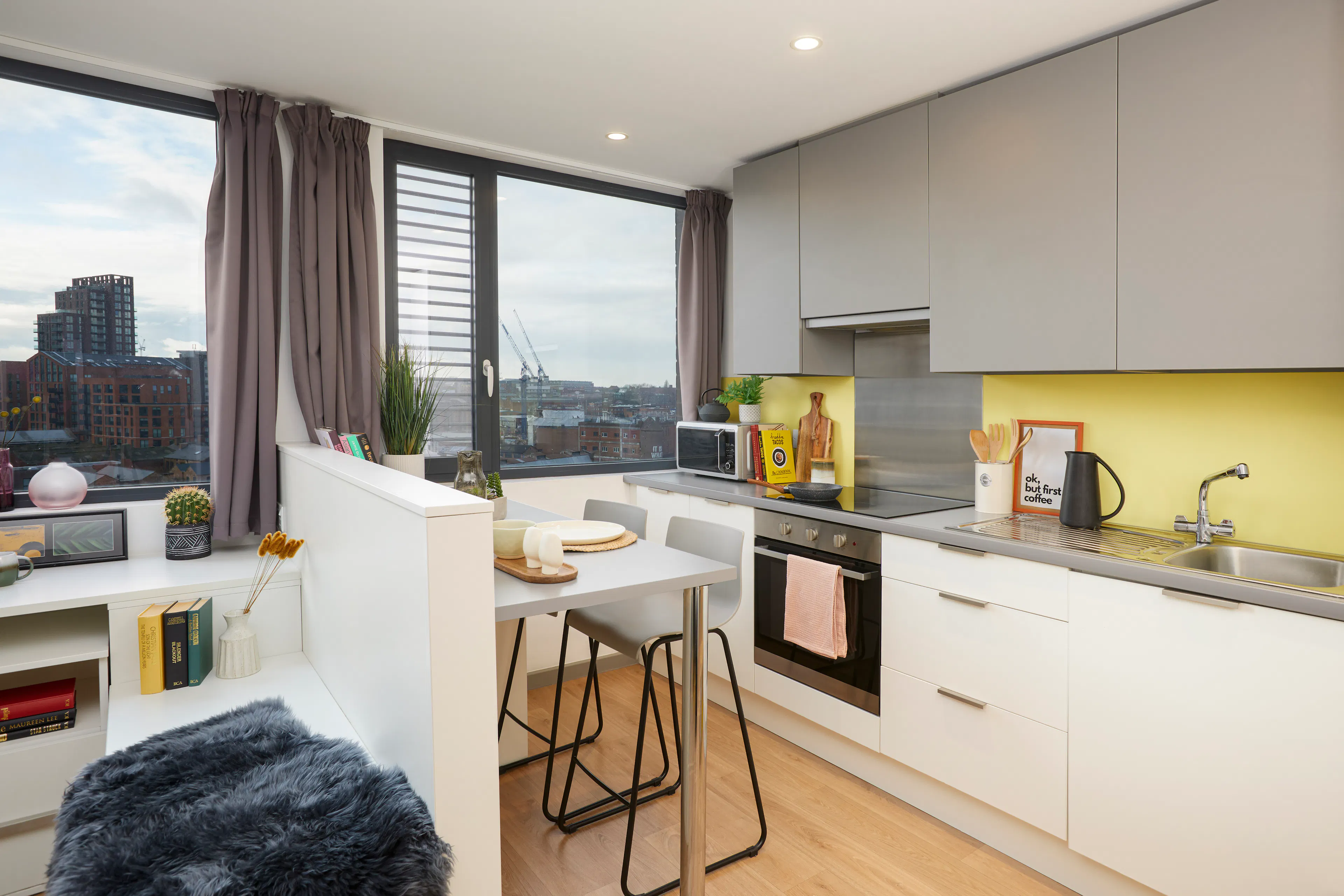 Studio Large Standard Double KITCHEN 2