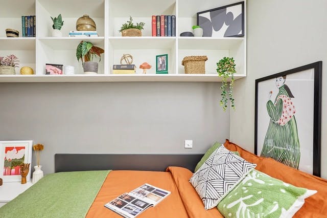 Ensuite Medium Standard Double