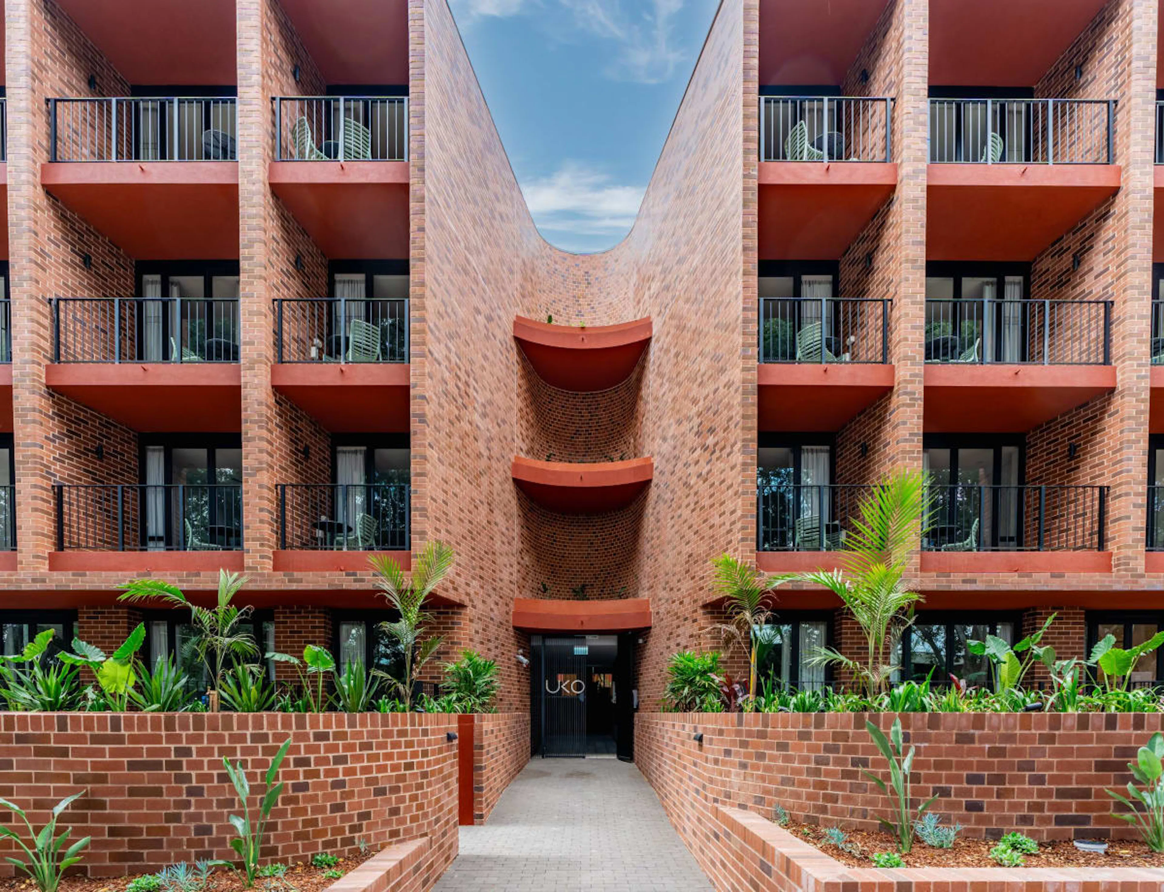 BUILDING BUILDING 4