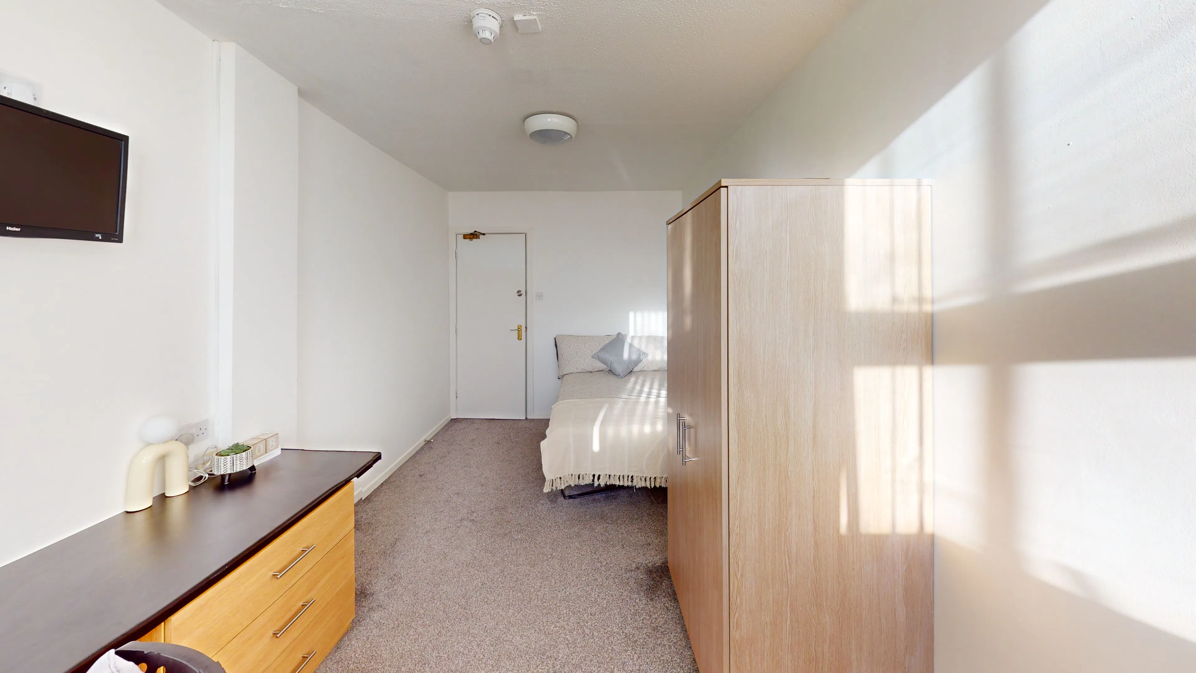 ROOM ROOM 2