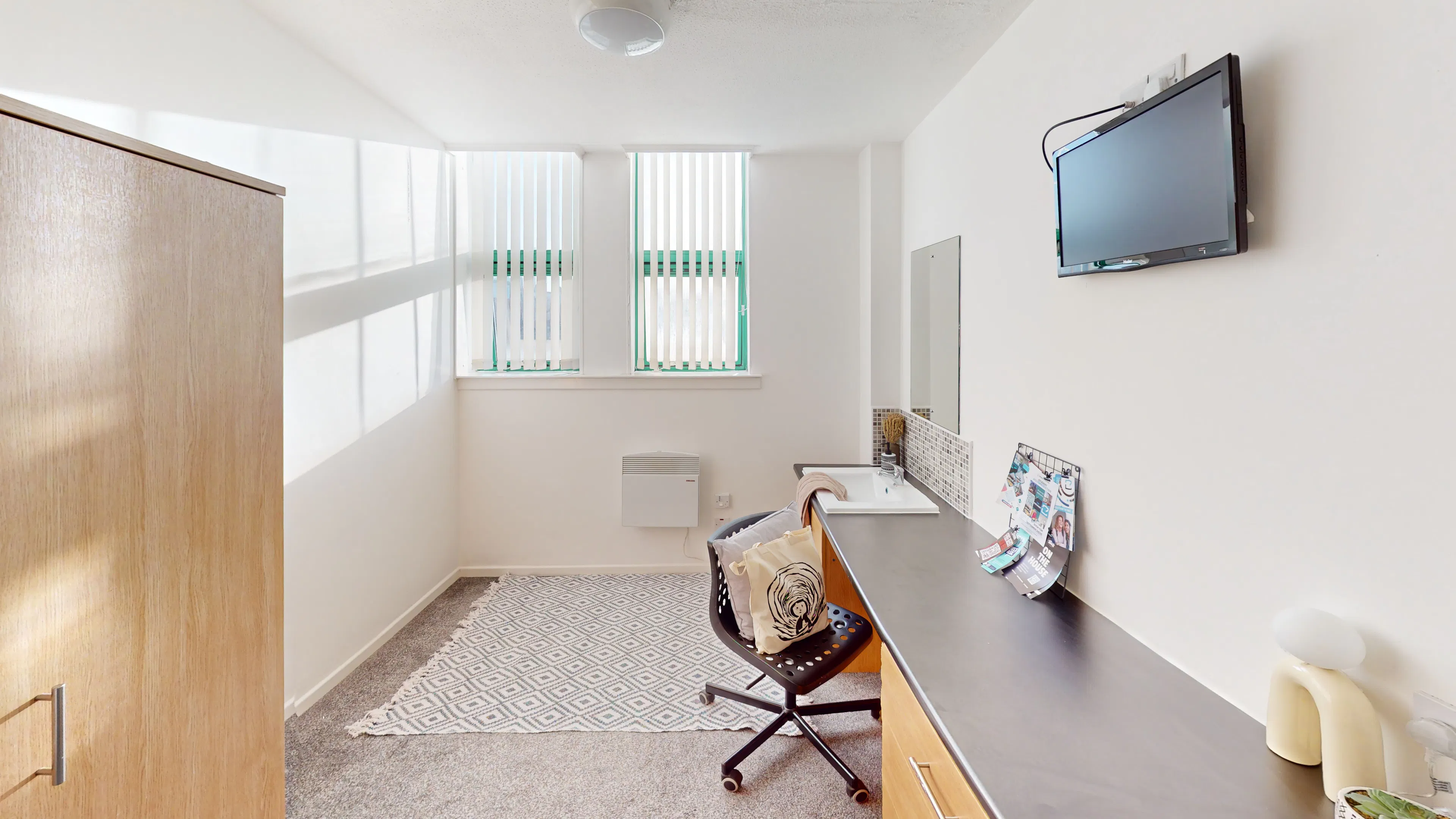 ROOM ROOM 3