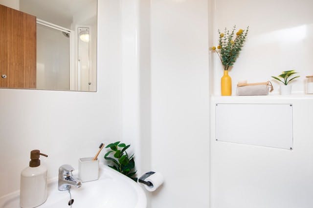 Ensuite Large High Single