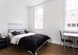 britannia-south-bank-london-Double Studio