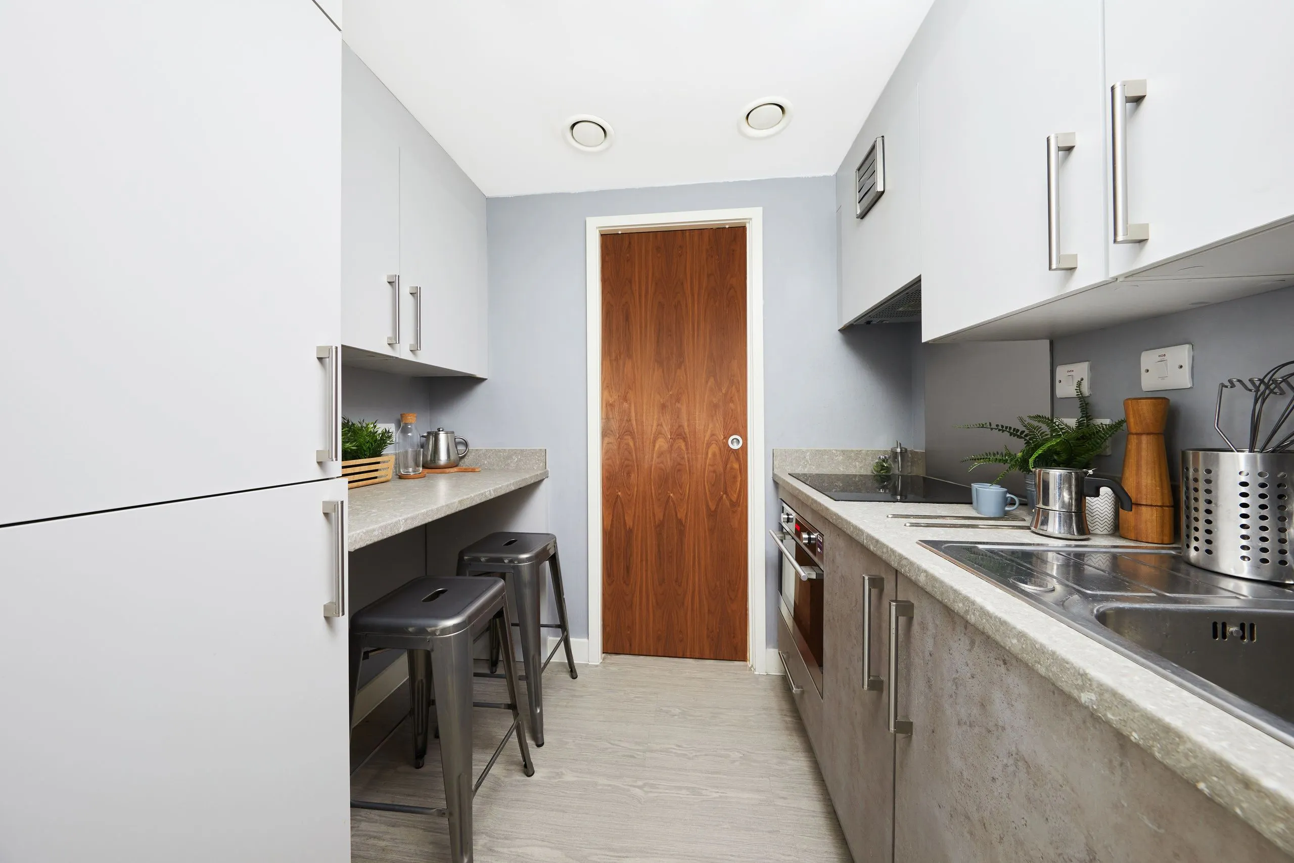Bronze 2-Bed Apartment