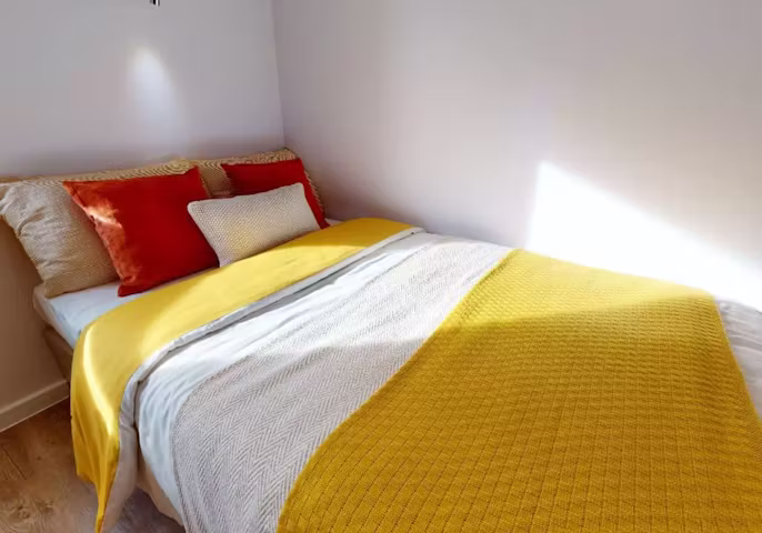 brighton-brighton-Bronze Two Bed Apartment-1