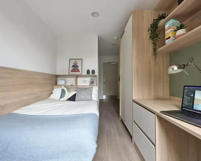 Bronze En-Suite room image 1