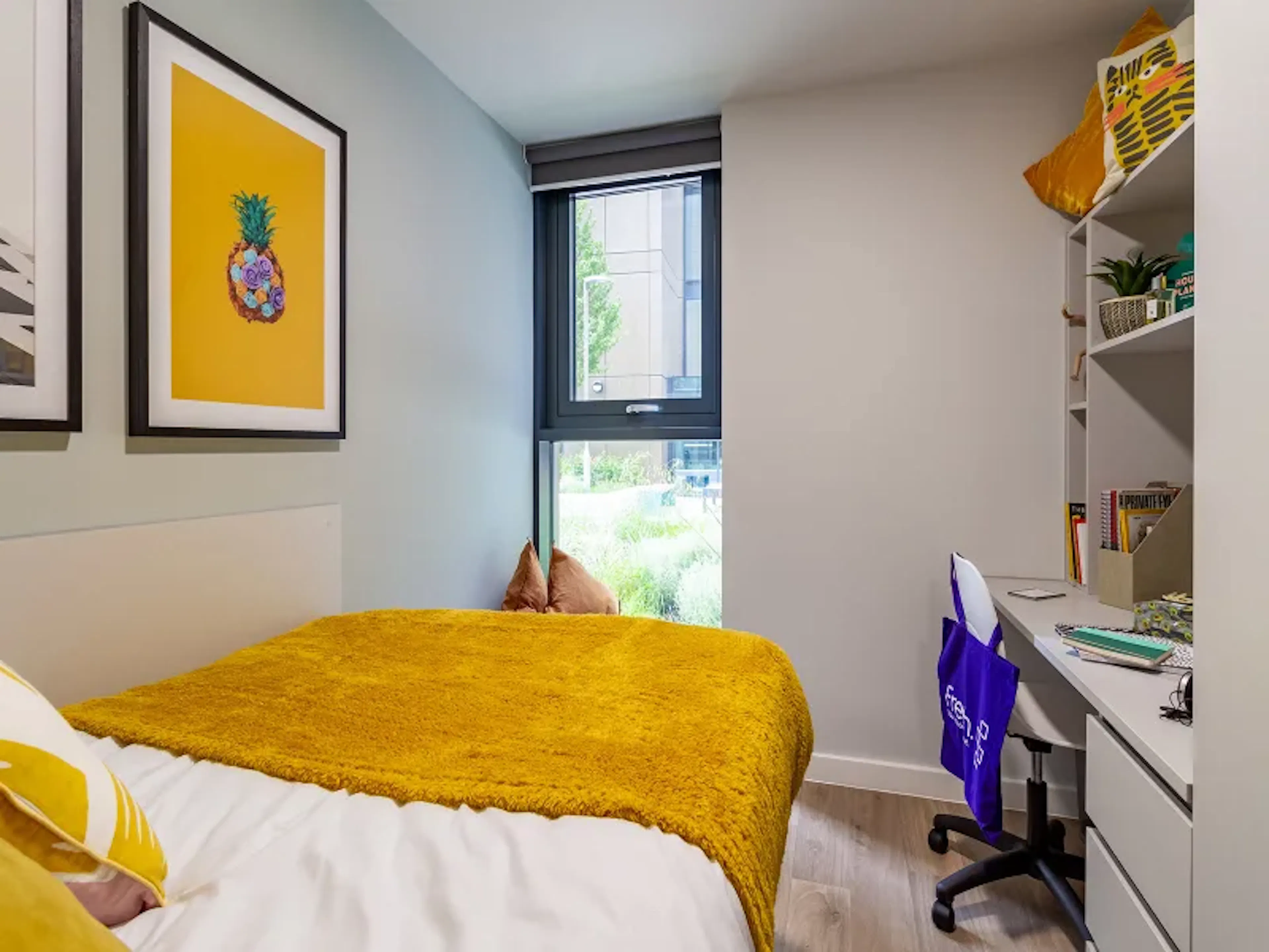 Bronze En Suite ROOM 1