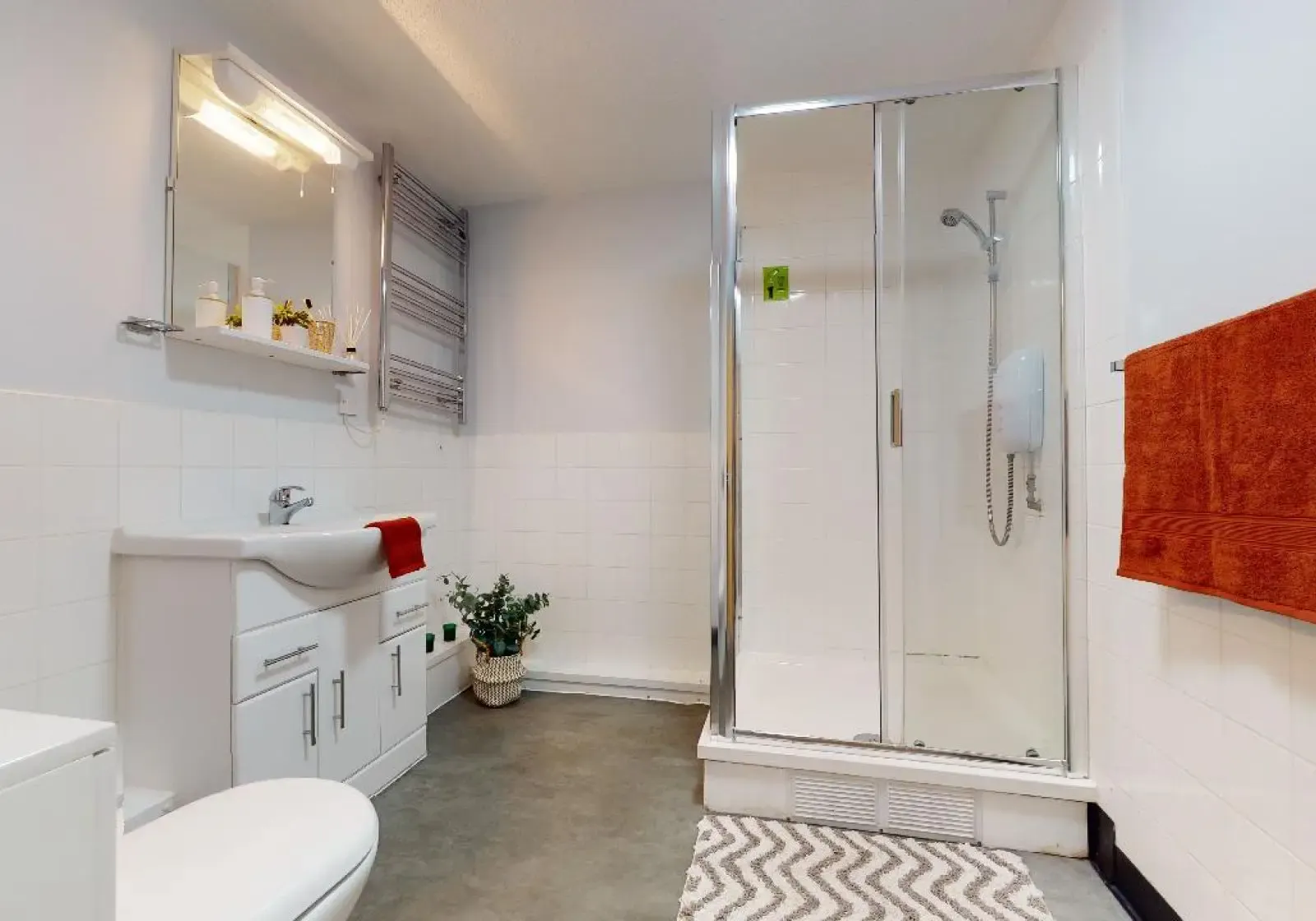 Bronze En Suite (Accessible)