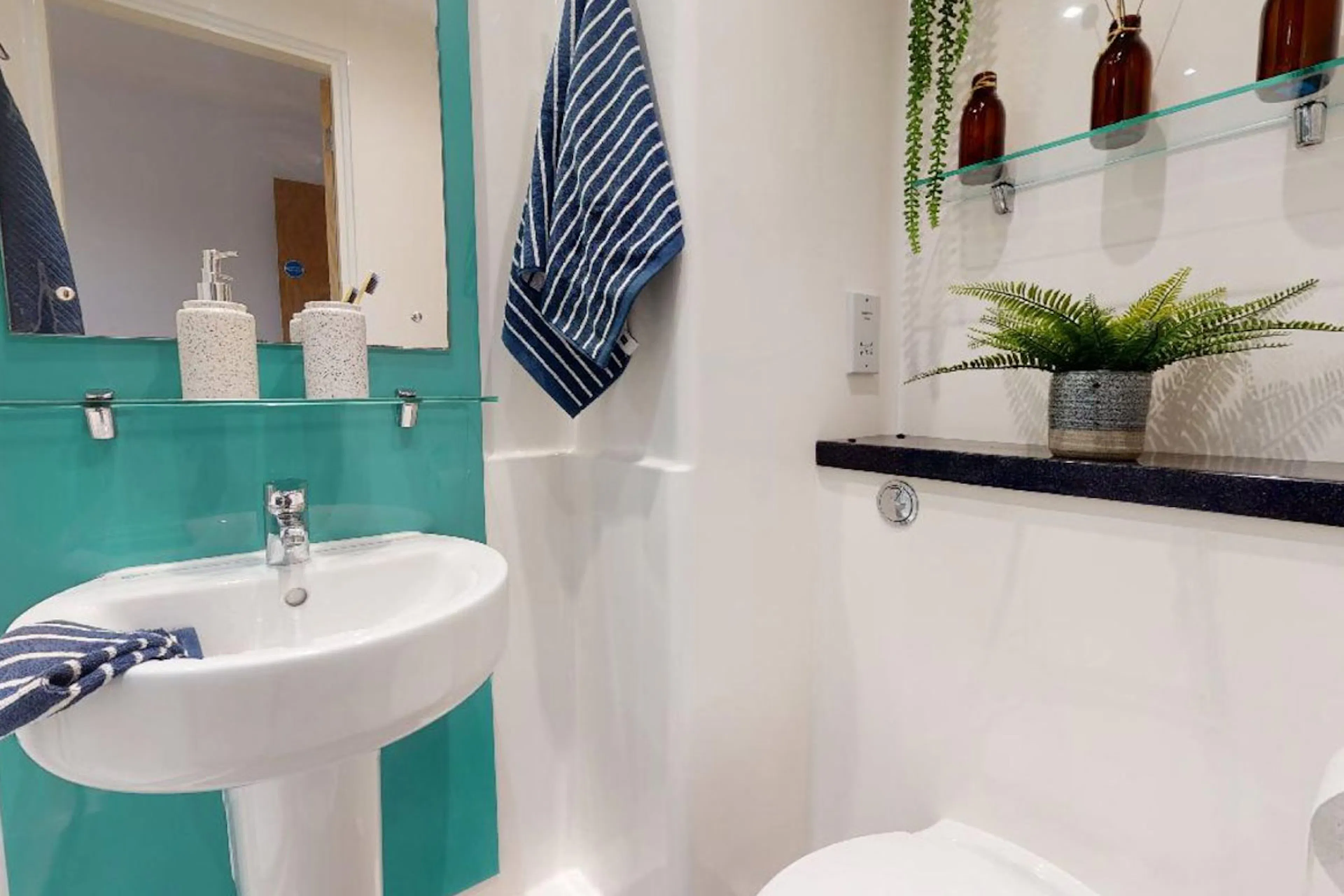 BATHROOM BATHROOM 3