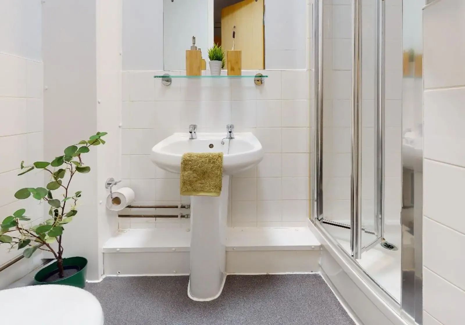 Bronze En Suite Plus