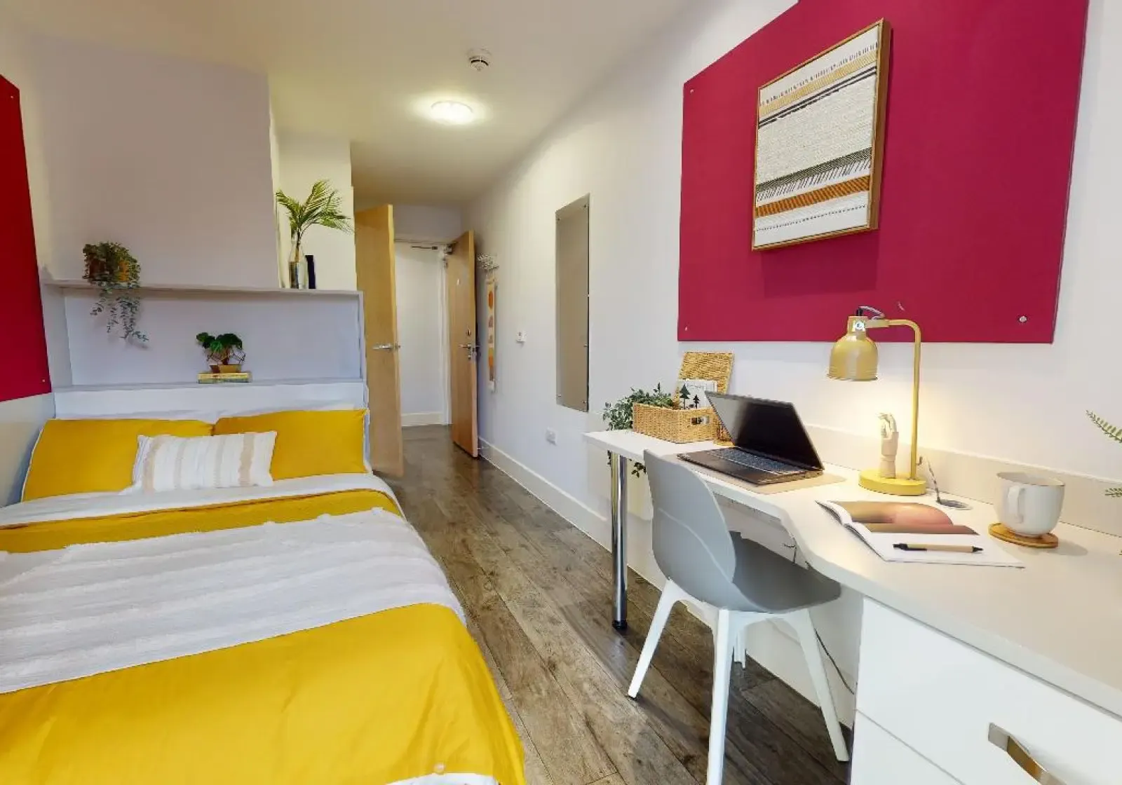 castings-huddersfield-Bronze En Suite Plus