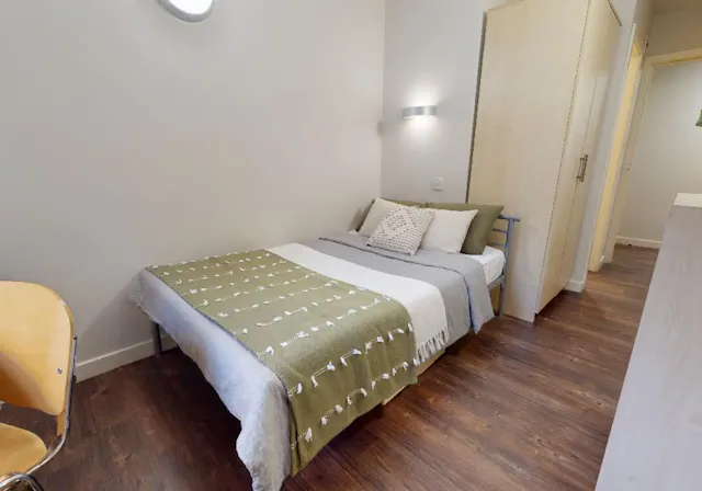 Bronze En Suite Plus room image 1