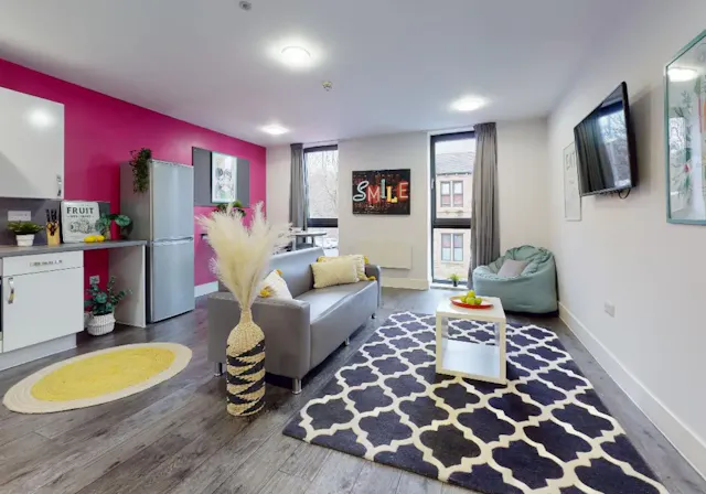 Bronze En Suite Plus room image 3