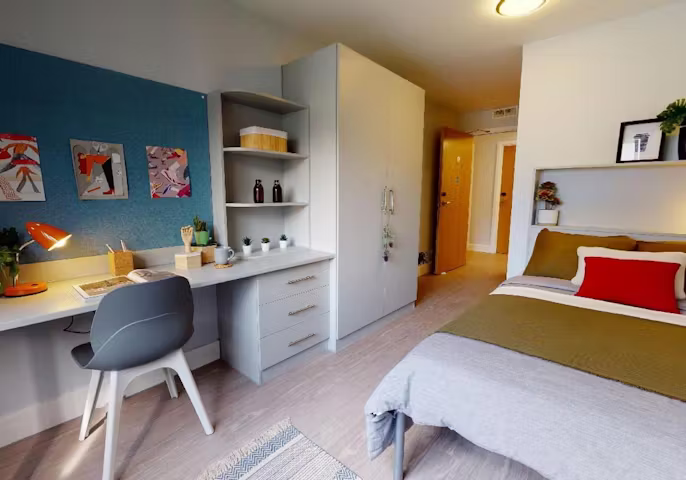 hoxton-london-Bronze En Suite Plus-1
