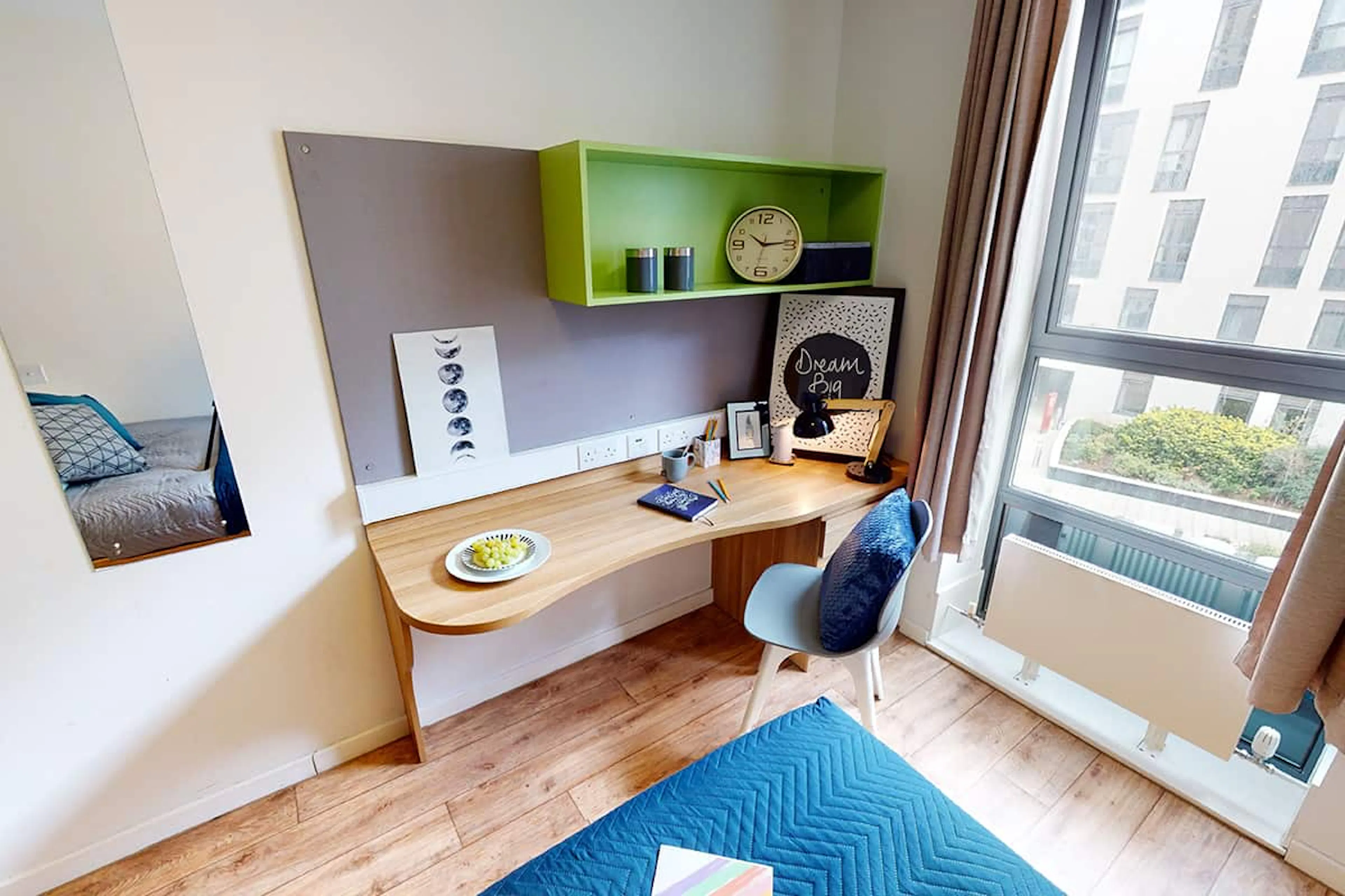ROOM ROOM 4