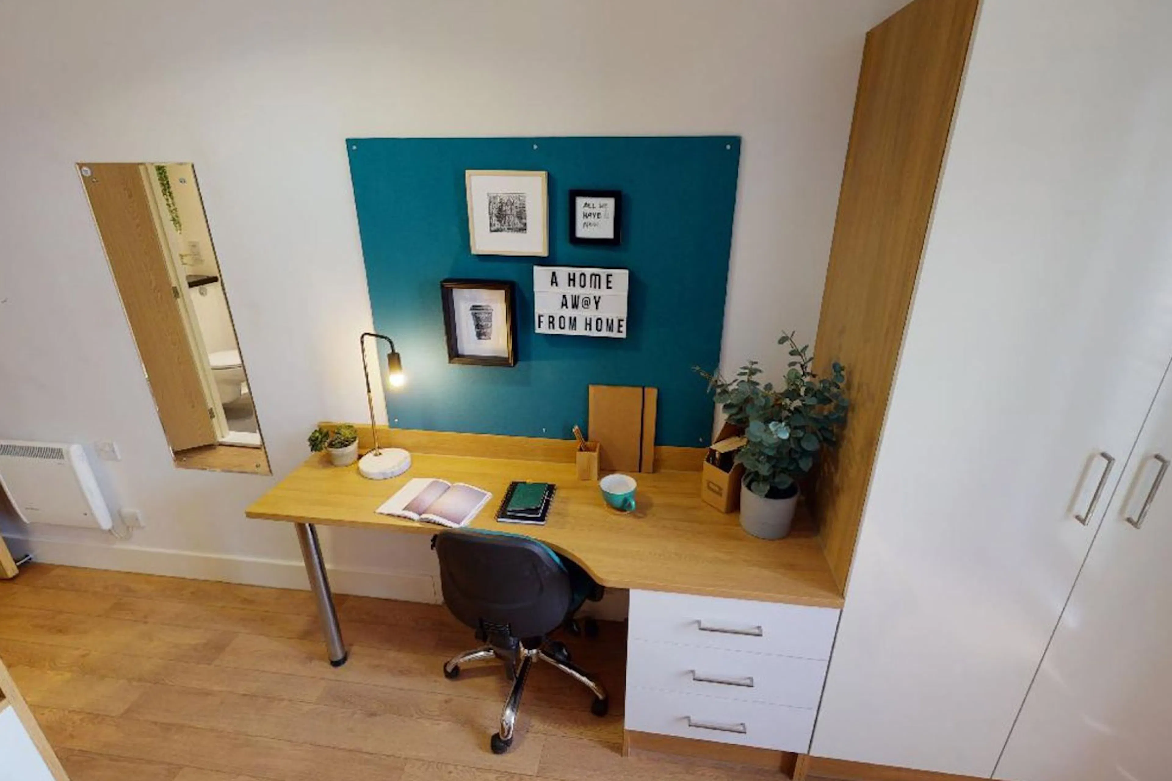 ROOM ROOM 1
