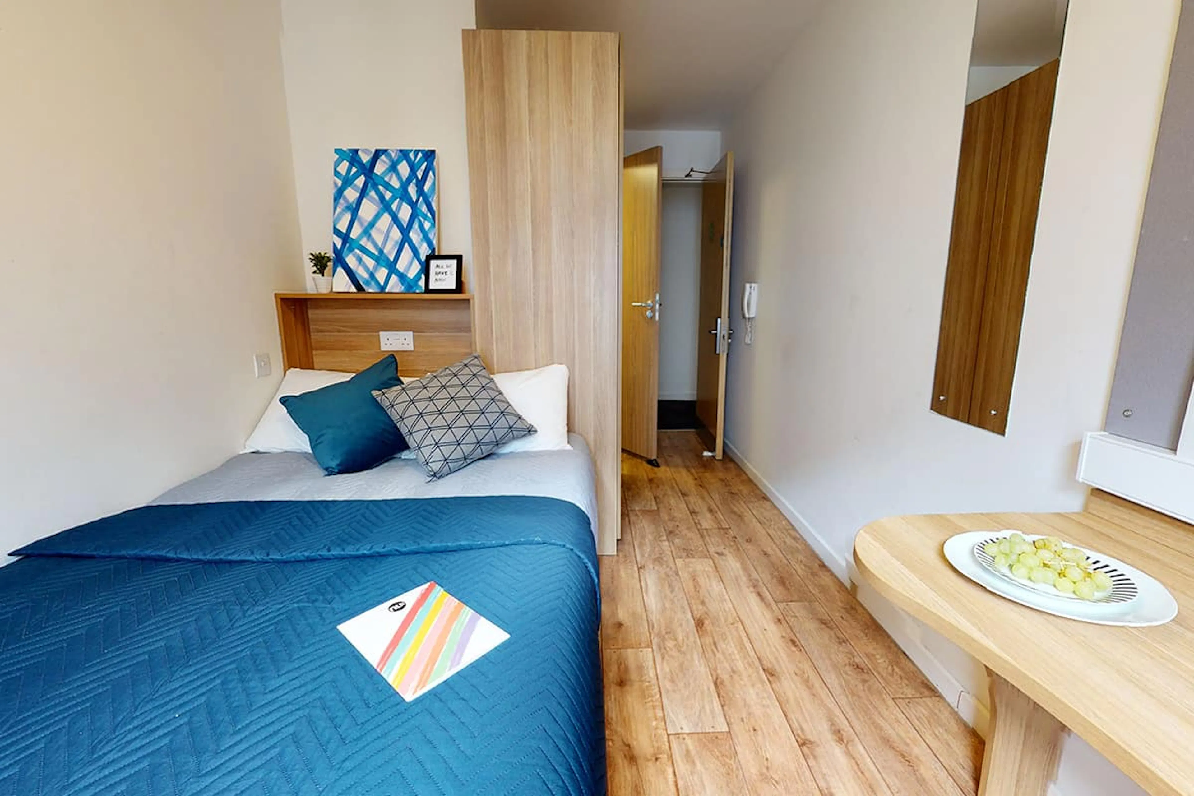 ROOM ROOM 4