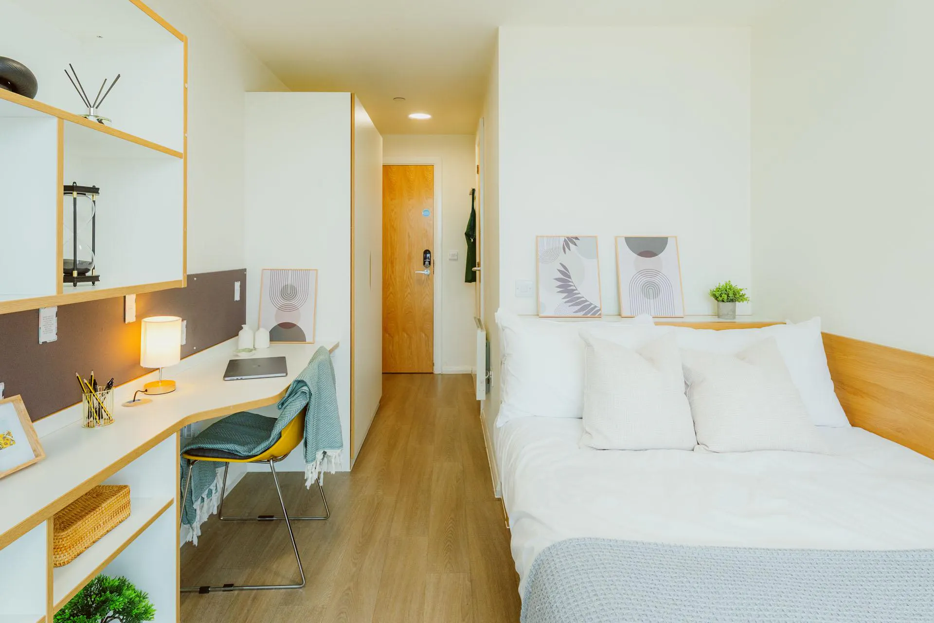 bridge-street-exchange-cardiff-Bronze En Suite (Social Cluster)