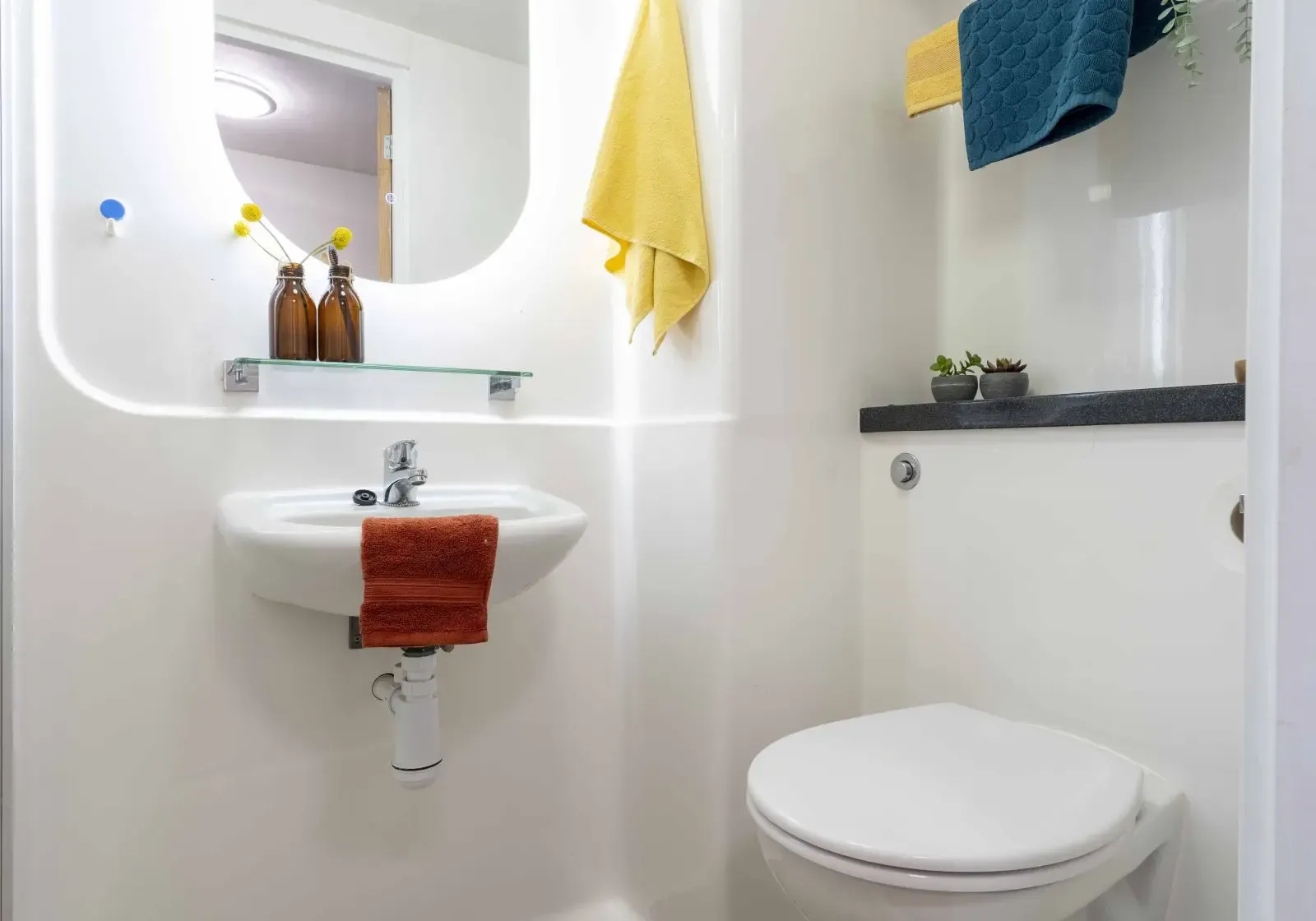 Bronze En-Suite