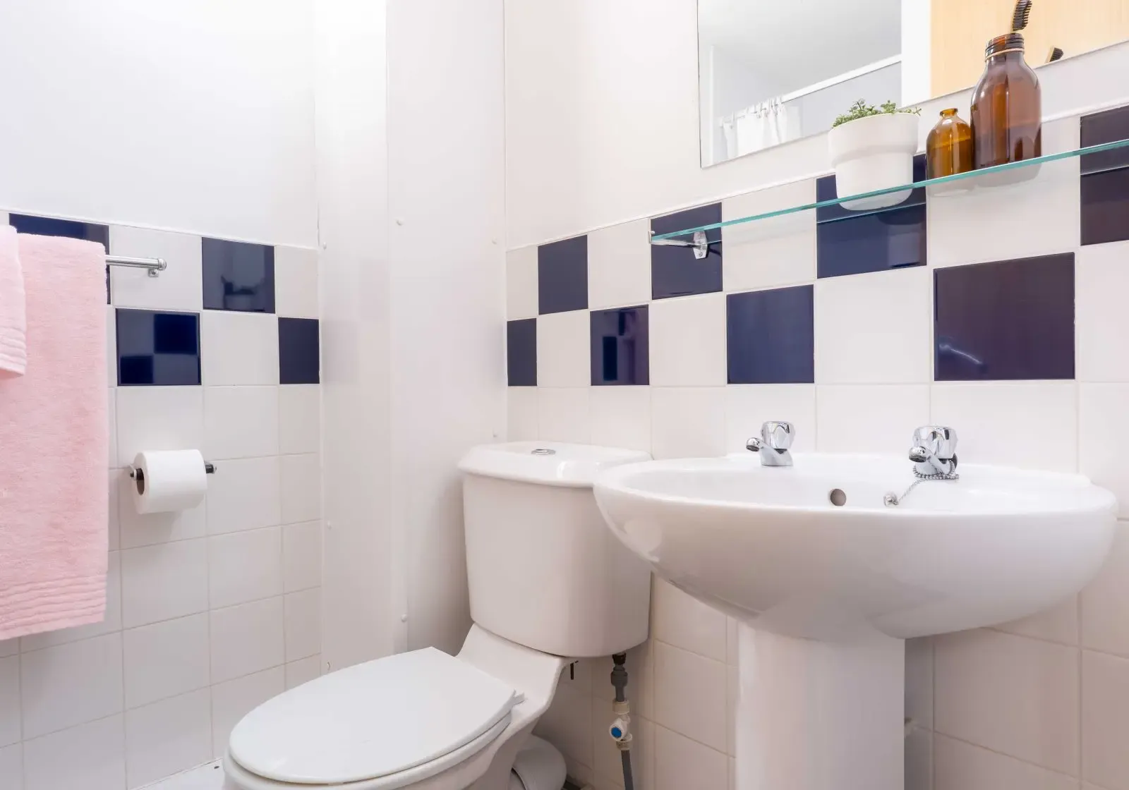 Bronze En Suite