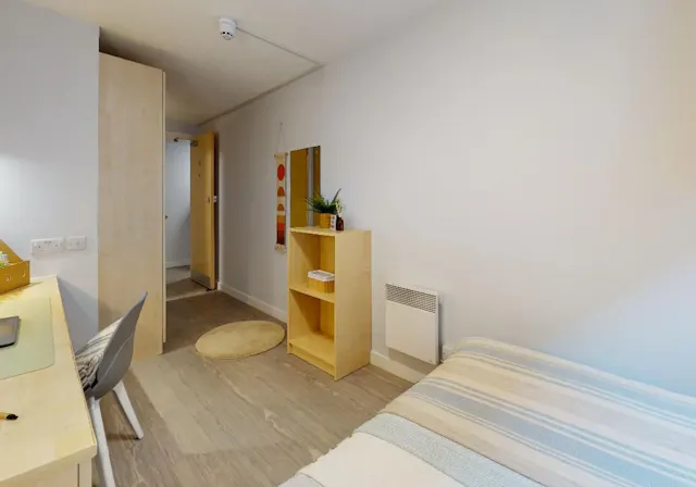 Bronze En Suite room image 2