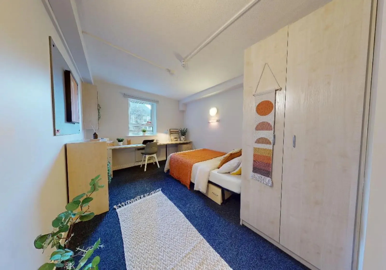 Bronze En Suite