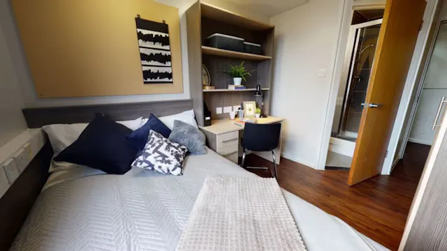 Bronze En Suite room image 1