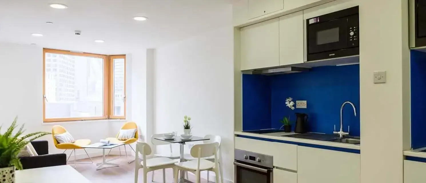 Bronze Ensuite Lower Level