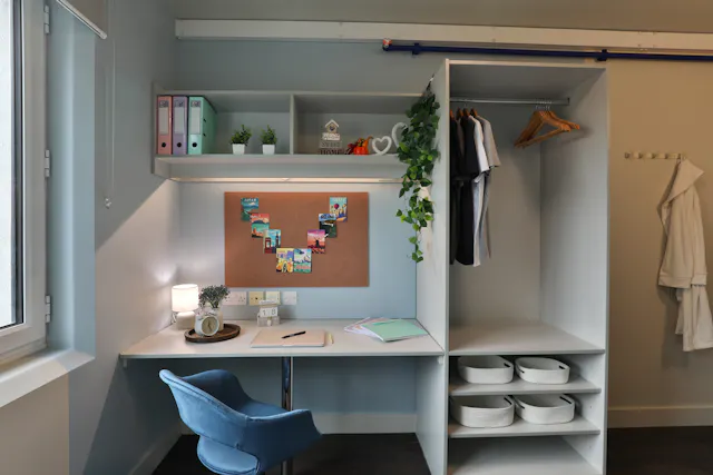 Bronze En-Suite room image 3