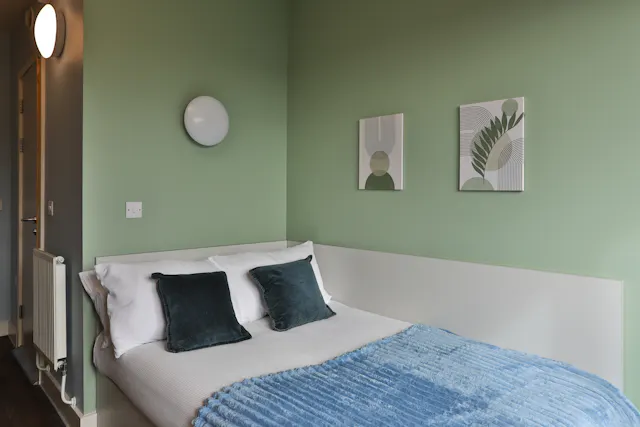 Bronze En-Suite room image 1