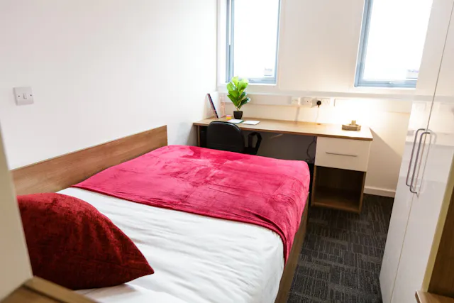 Bronze En-Suite room image 1
