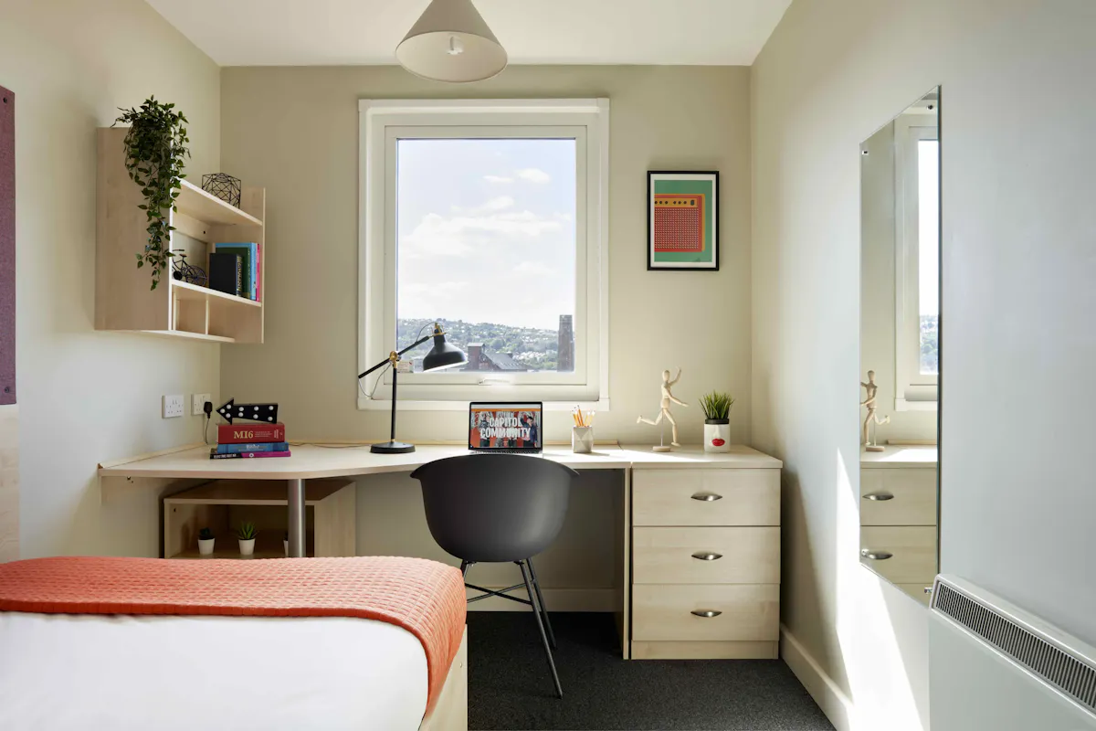 Bronze Ensuite ROOM