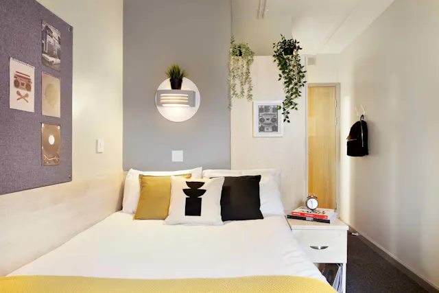 Bronze En-Suite room image 2