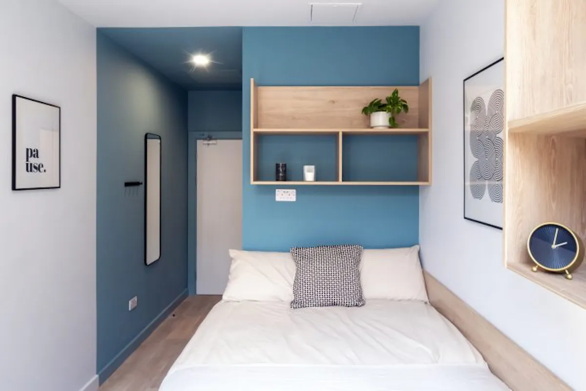 Bronze Ensuite (Ground Floor) ROOM