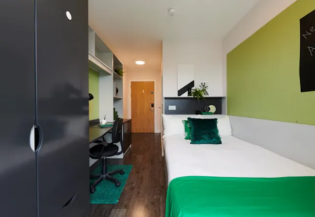 Bronze En-Suite room image 1