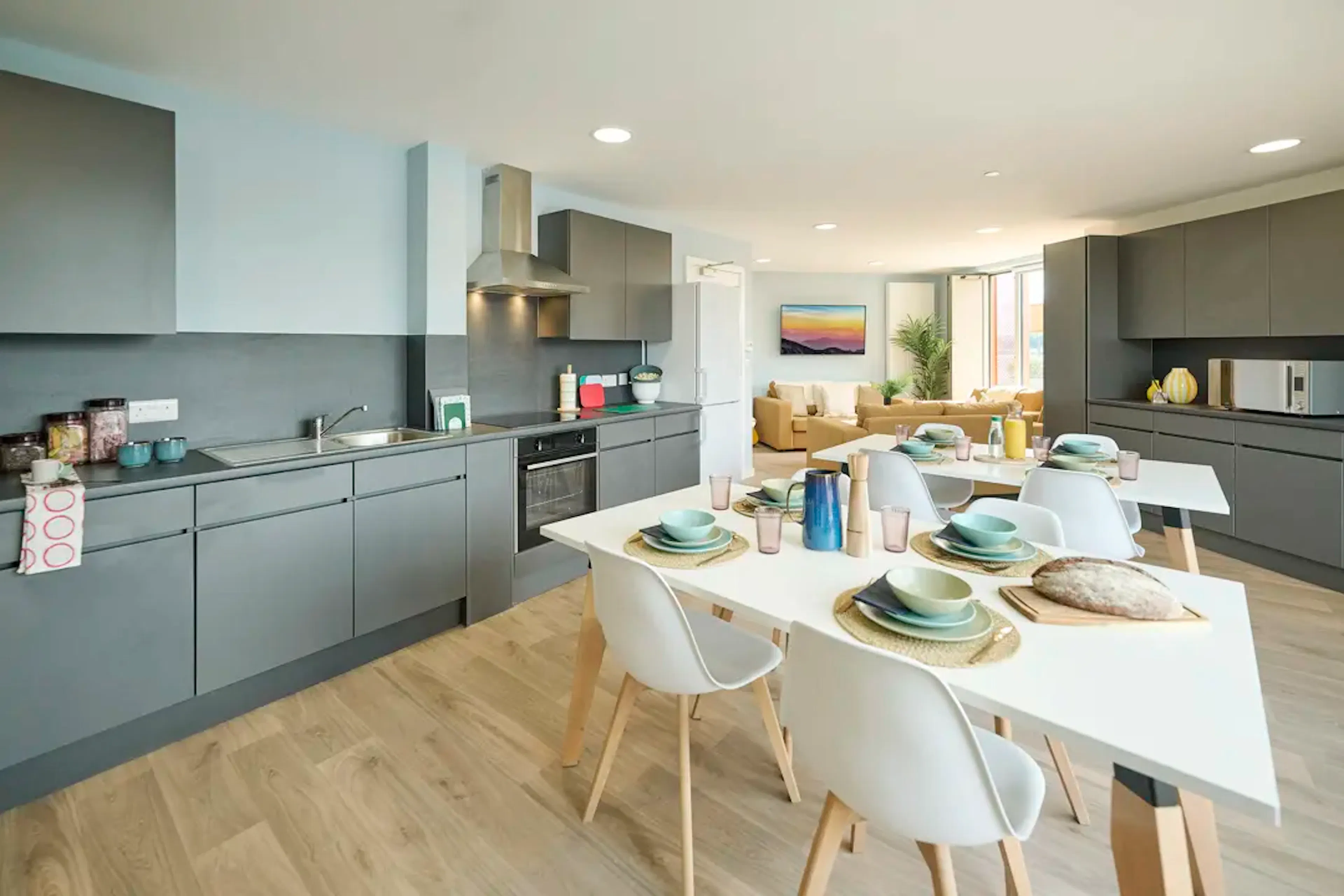 Bronze Ensuite KITCHEN 2