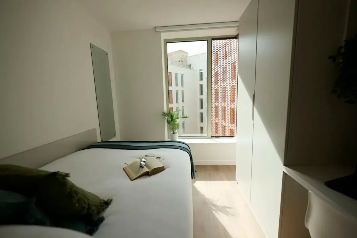 Bronze Ensuite ROOM